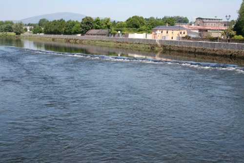 The weir in Carrick 1 (2009)
